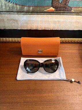 Tory Burch TY7071 Polarized Tortoise Oversized Sunglasses | Brown Gradient | Cas